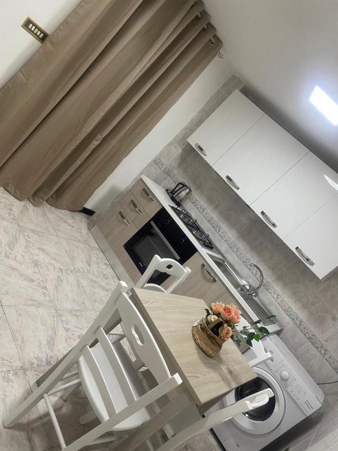 Casa Vacanza La Serenella Lägenhet Neapel Exteriör bild