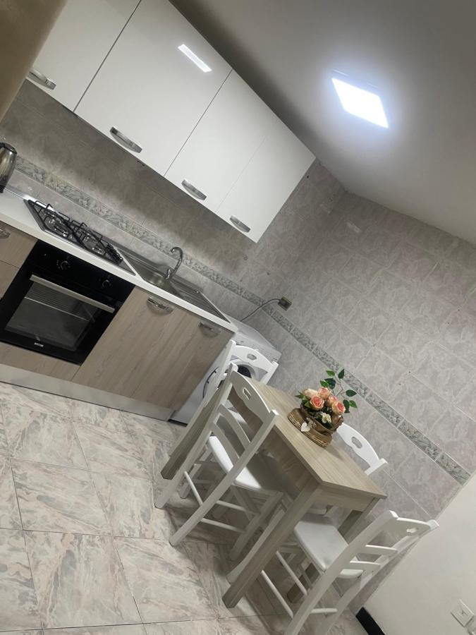 Casa Vacanza La Serenella Lägenhet Neapel Exteriör bild