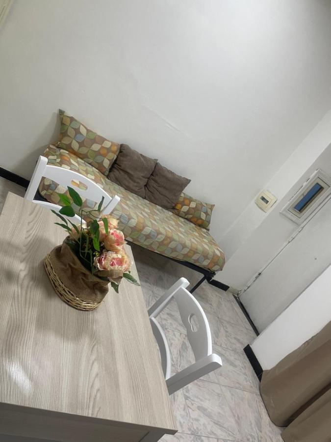 Casa Vacanza La Serenella Lägenhet Neapel Exteriör bild