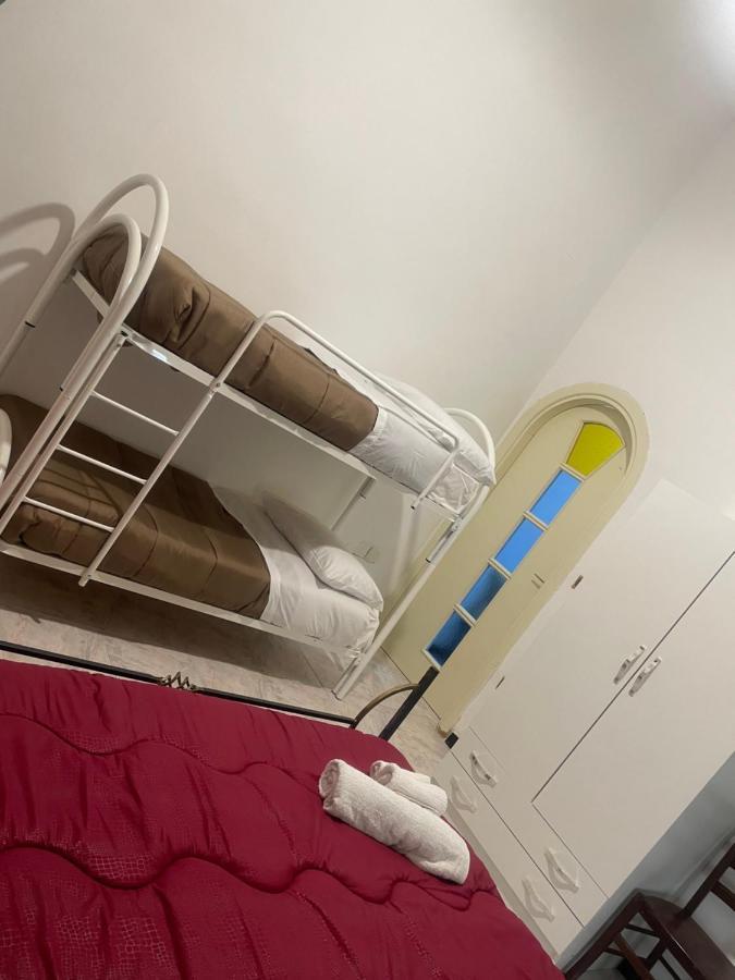 Casa Vacanza La Serenella Lägenhet Neapel Exteriör bild